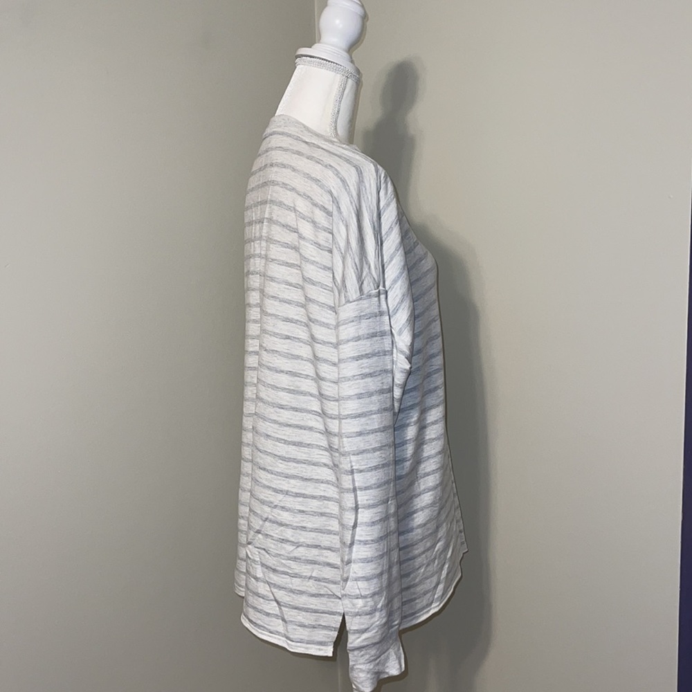Striped pullover - Picture 3 of 4